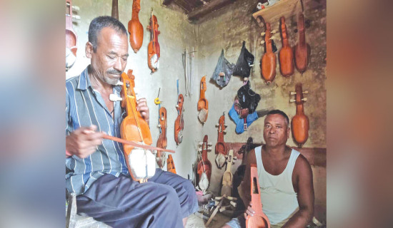 Sarangi strum fading from villages