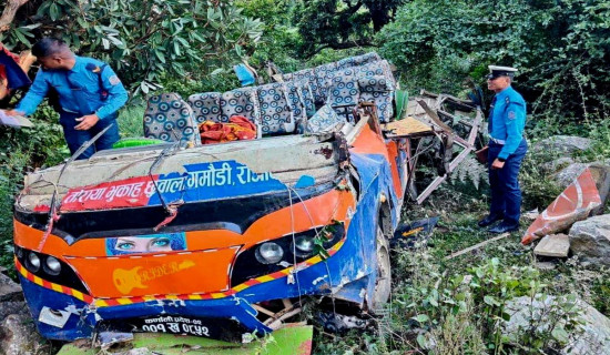 Fifteen injured in microbus accident in Panchkhal