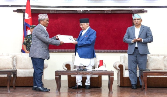 PM Oli vows prompt reconstruction