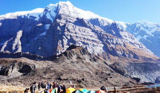 Domestic tourists throng Annapurna Base Camp