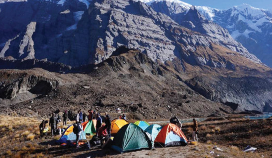 Visitors flock to Annapurna Base Camp