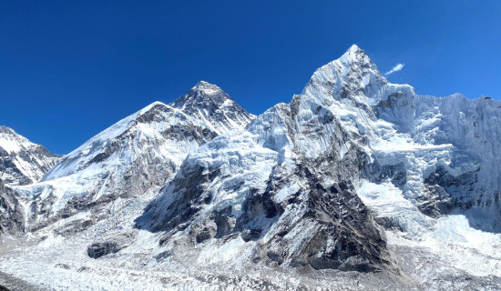 Spellbinding view of Mt. Everest, Lhotse