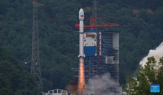 China launches new group of remote-sensing satellites