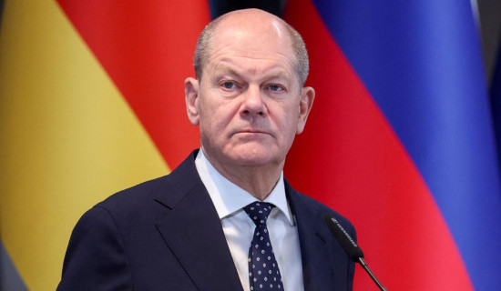 Germany's Scholz reaffirms Ukraine backing, defends Putin call