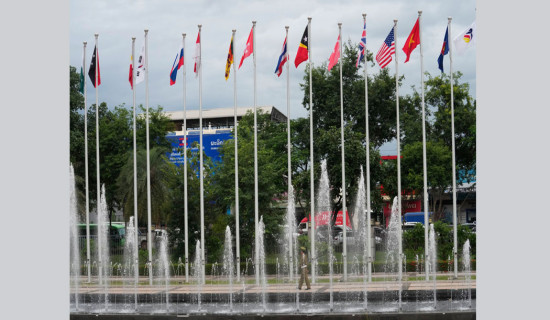 Southeast Asian defense chiefs meet in Laos