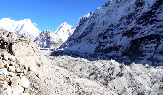 Glacier path and mountains