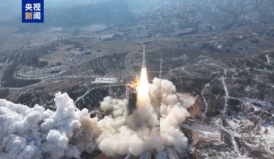 China successfully launches new satellite group