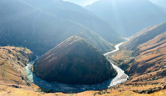 Beautiful view of peninsula-like Kachchekot, surrounded by Karnali