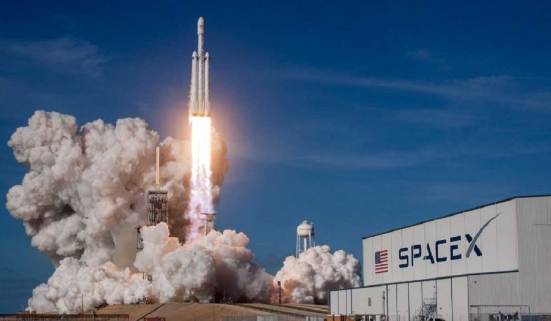 SpaceX launches 21 Starlink internet satellites into space