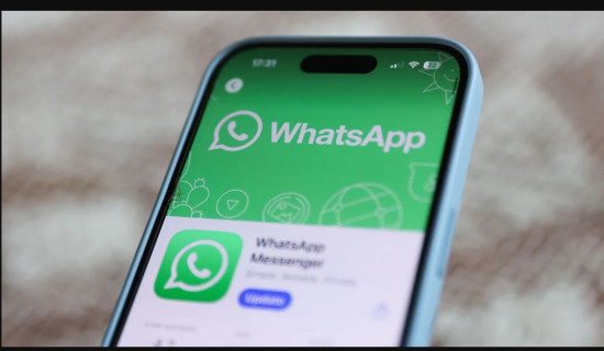 Iran lifts ban on WhatsApp, Google Play