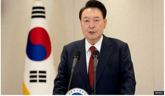 Arrest warrant issued for impeached S Korea president Yoon