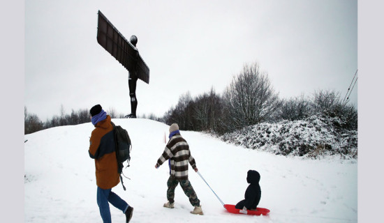 Heavy snow brings widespread disruption across the UK