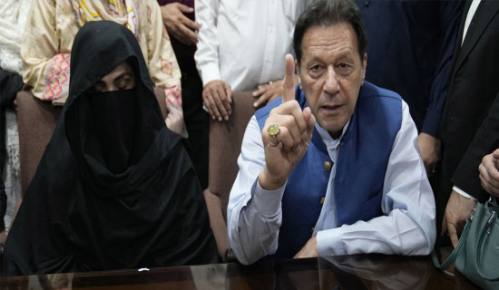 Pakistan’s ex-PM Khan, his wife sentenced to 14 and seven years in prison in graft case