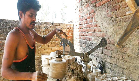 Use of new technology in traditional pottery business