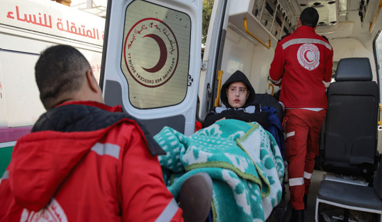 Sick and wounded children crossing Gaza to Egypt