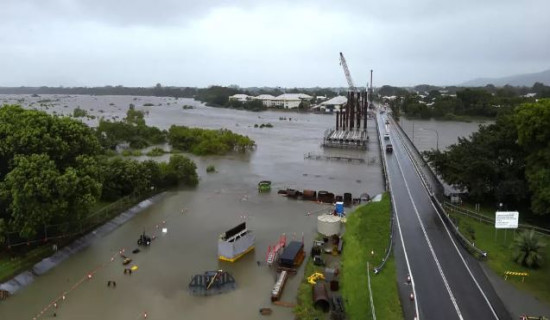 Floodwaters force evacuations in Australia