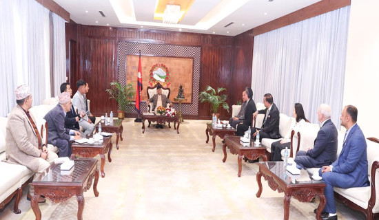 Singaporean delegation calls on PM to explore investment areas in Nepal