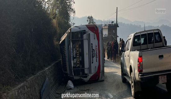 18 injured in Kavre road mishap