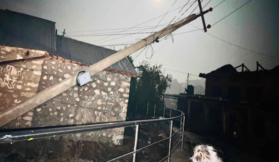 Strong wind causes damage in Thaha Municipality