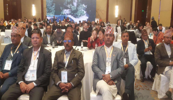 Business partnership between tourism entrepreneurs of Pokhara and China