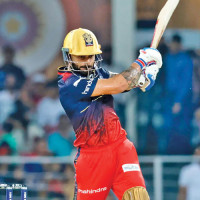 Kohli targets lucky 18 as 13-year-old set to make IPL history