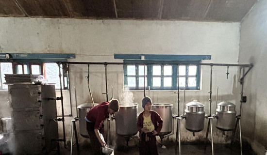 Steam bath stove reduces firewood use, cooking time