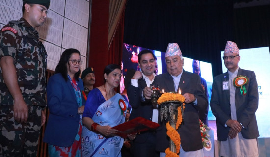 Asian Payment Network representatives call on PM Oli