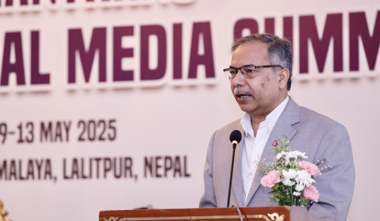 Media vital to foster debate on climate change impact: VP Yadav