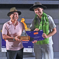 'Ainaa Jhyal Ko Putali' receives multiple awards