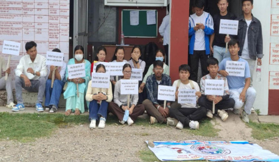 Locals demand road upgrading