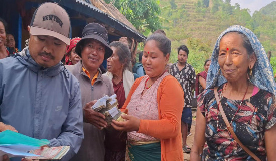 Grants for honey and black gram production elate farmers in Tanahun
