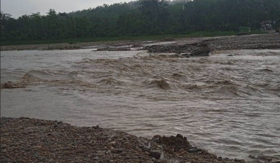 Flood washes away Binayi River diversion for fifth time, East-West Highway blocked