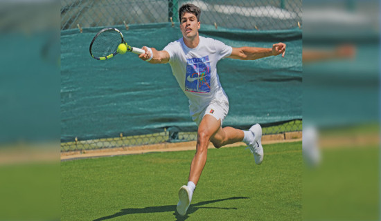 Fearless Alcaraz has third Wimbledon title in his sights