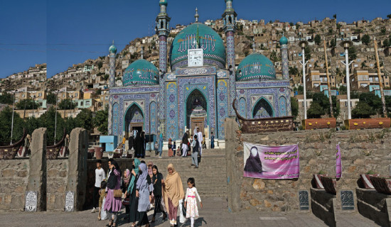 Tourists trickling into Afghanistan