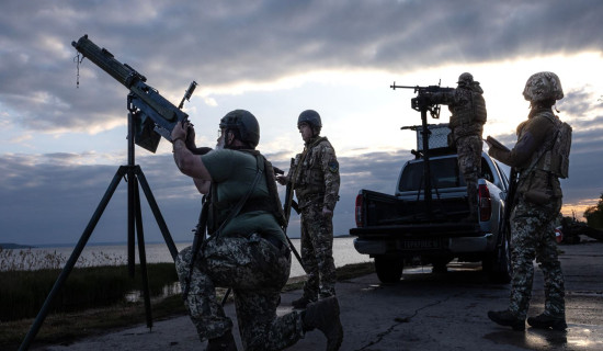 Weapon shipments to Ukraine halt