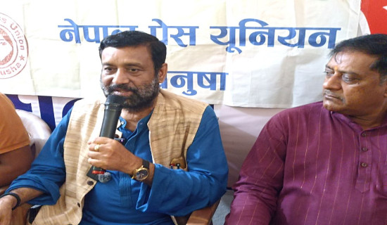 'Say no to politics in development works'