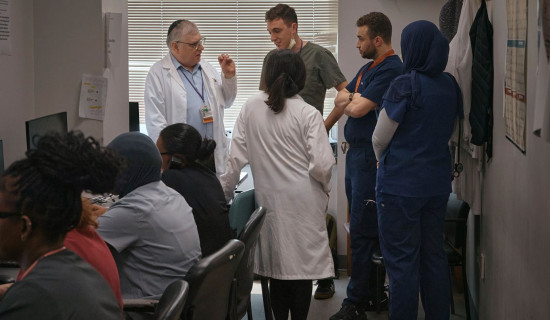 Foreign medical residents fill critical positions at US hospitals