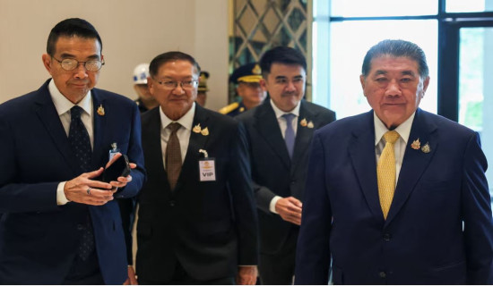 Thai and Cambodian leaders head to Malaysia for peace talks