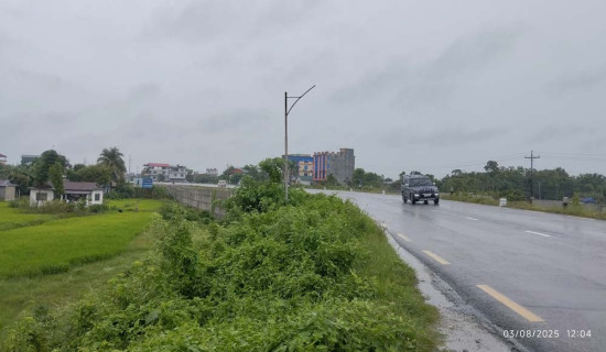 Blockage of drainage causes flooding along Mawa-Bakraha road section