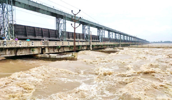 Water flow rises in Saptakoshi River