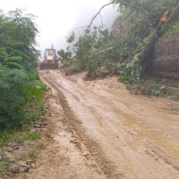 150-year-old suspension bridge continues connecting Nepal, India