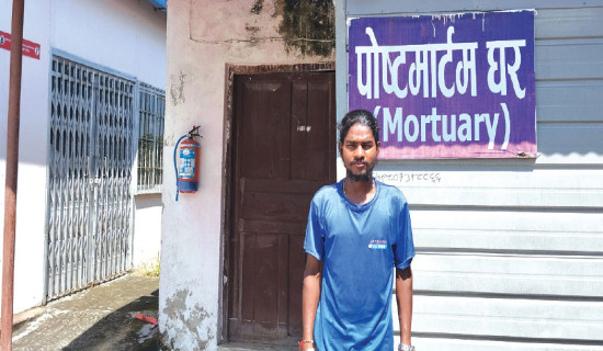 Santosh happy with odd mortuary work