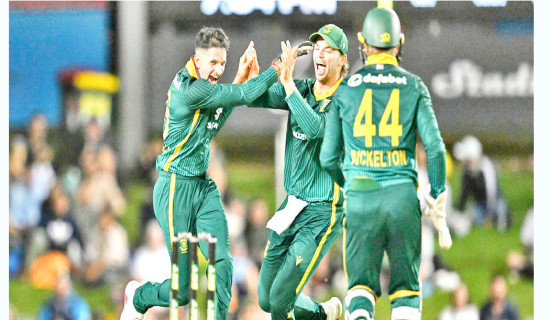 Markram, Maharaj lead SA to crushing win over Australia in ODI series-opener
