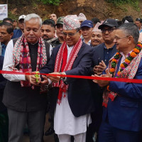 PM Oli confers 'Outstanding RTI Activist Award' on Gaunle
