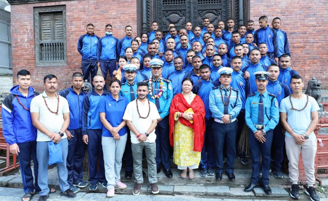 Hundreds of participants including senior police officers participate in Pashupatinath Temple Area Cleaning Campaign