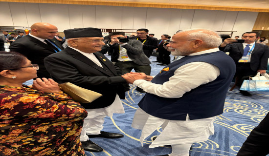 PM Oli and Indian PM Modi hold meeting in Tianjin