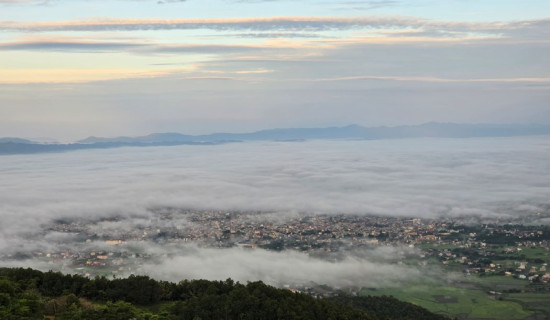 Ghorahi Bazaar covered in fog