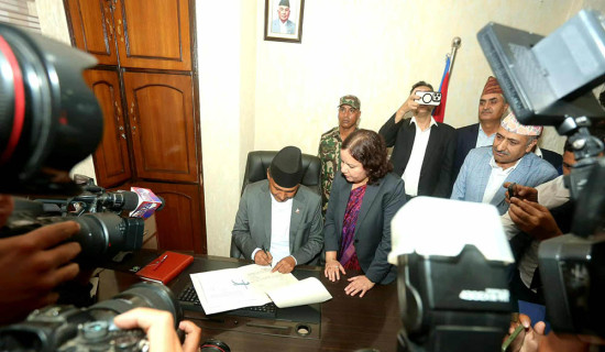 Energy Minister Ghising assumes office