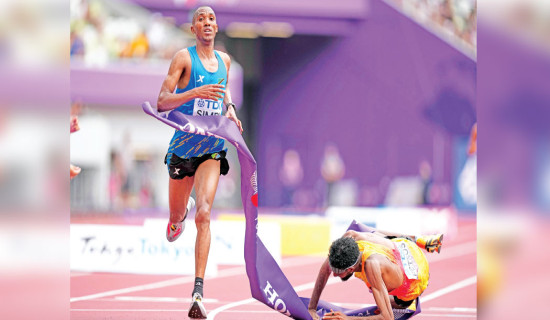 Simbu wins men’s world marathon in photo finish