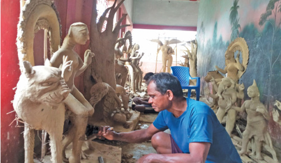 Sculptors busy making Durga idols for Dashain